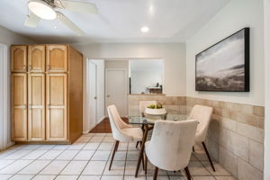 Updated eat-in Kitchen with breakfast bar