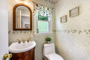 Half Bathroom no Main Level