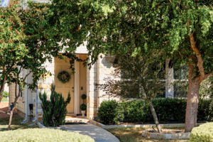  Photo 0