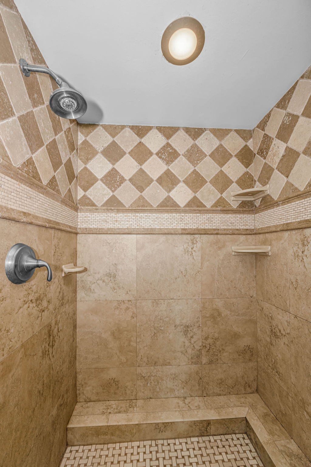 Primary Bathroom 1c