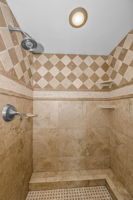 Primary Bathroom 1c