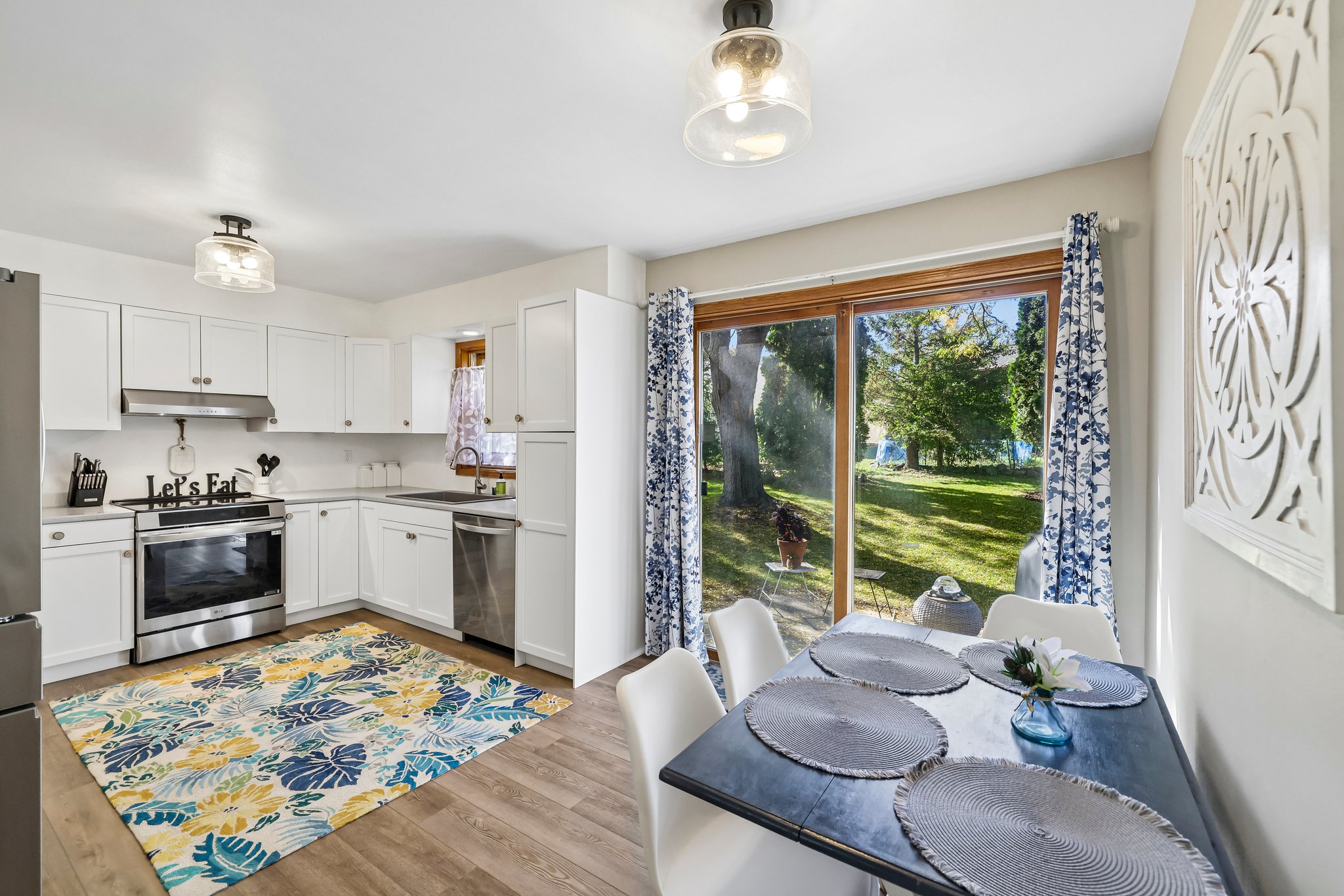 E Oakbrook Cir-S1410-009.jpg