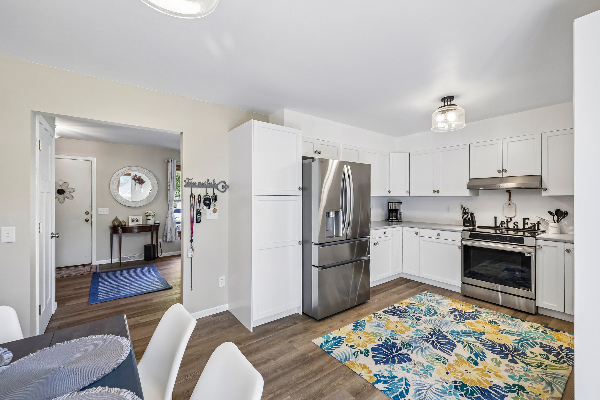 E Oakbrook Cir-S1410-010.jpg