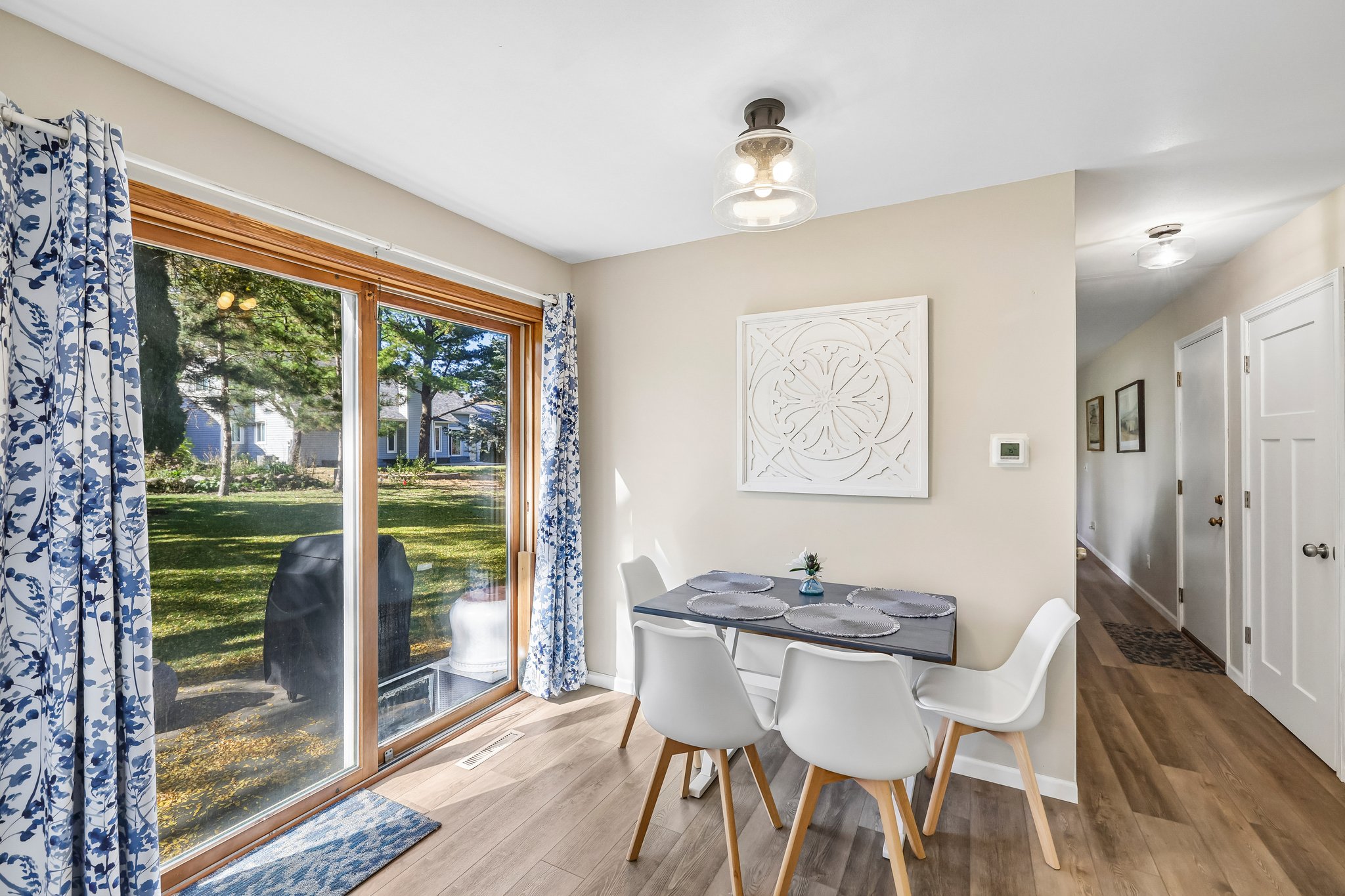 E Oakbrook Cir-S1410-011.jpg