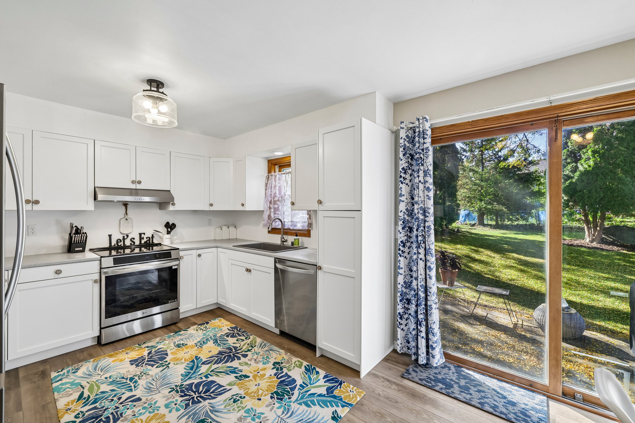 E Oakbrook Cir-S1410-012.jpg
