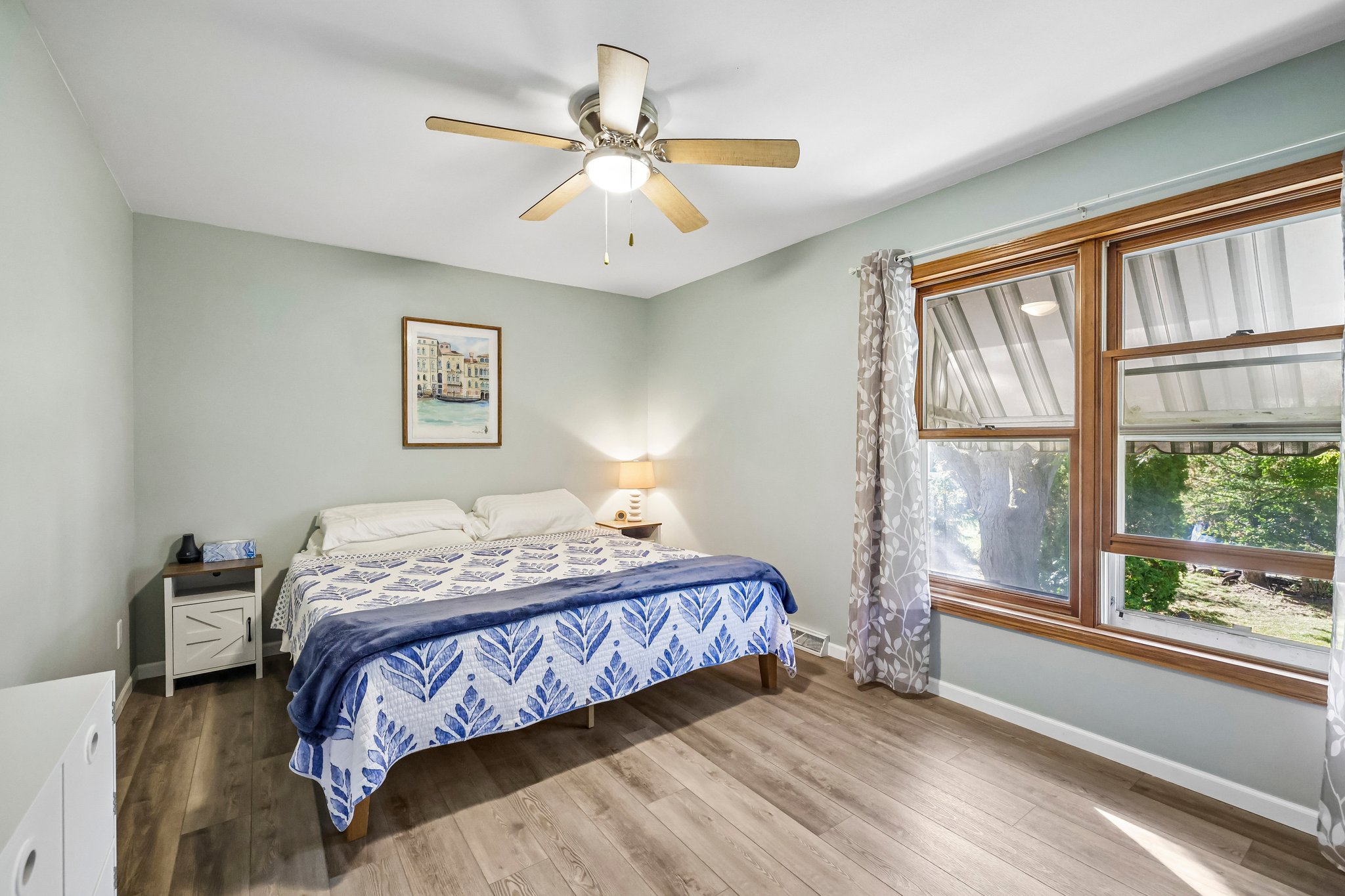 E Oakbrook Cir-S1410-028.jpg