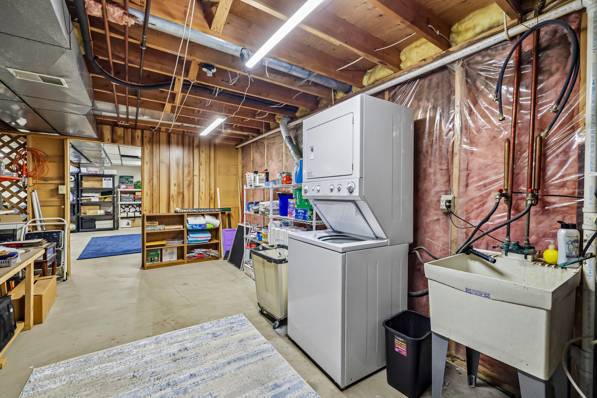 E Oakbrook Cir-S1410-030.jpg