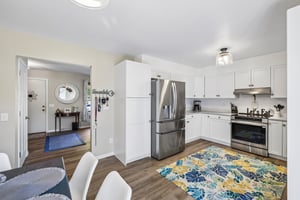 E Oakbrook Cir-S1410-010.jpg