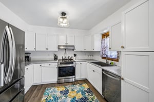 E Oakbrook Cir-S1410-013.jpg