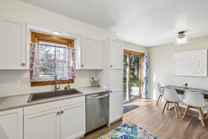 E Oakbrook Cir-S1410-014.jpg