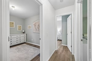 E Oakbrook Cir-S1410-019.jpg