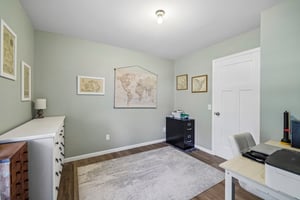 E Oakbrook Cir-S1410-020.jpg