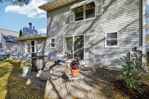 E Oakbrook Cir-S1410-033.jpg