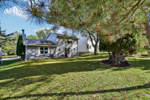 E Oakbrook Cir-S1410-035.jpg