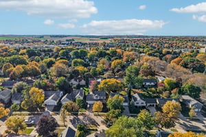 E Oakbrook Cir-S1410-048.jpg