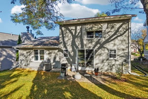 E Oakbrook Cir-S1410-057.jpg