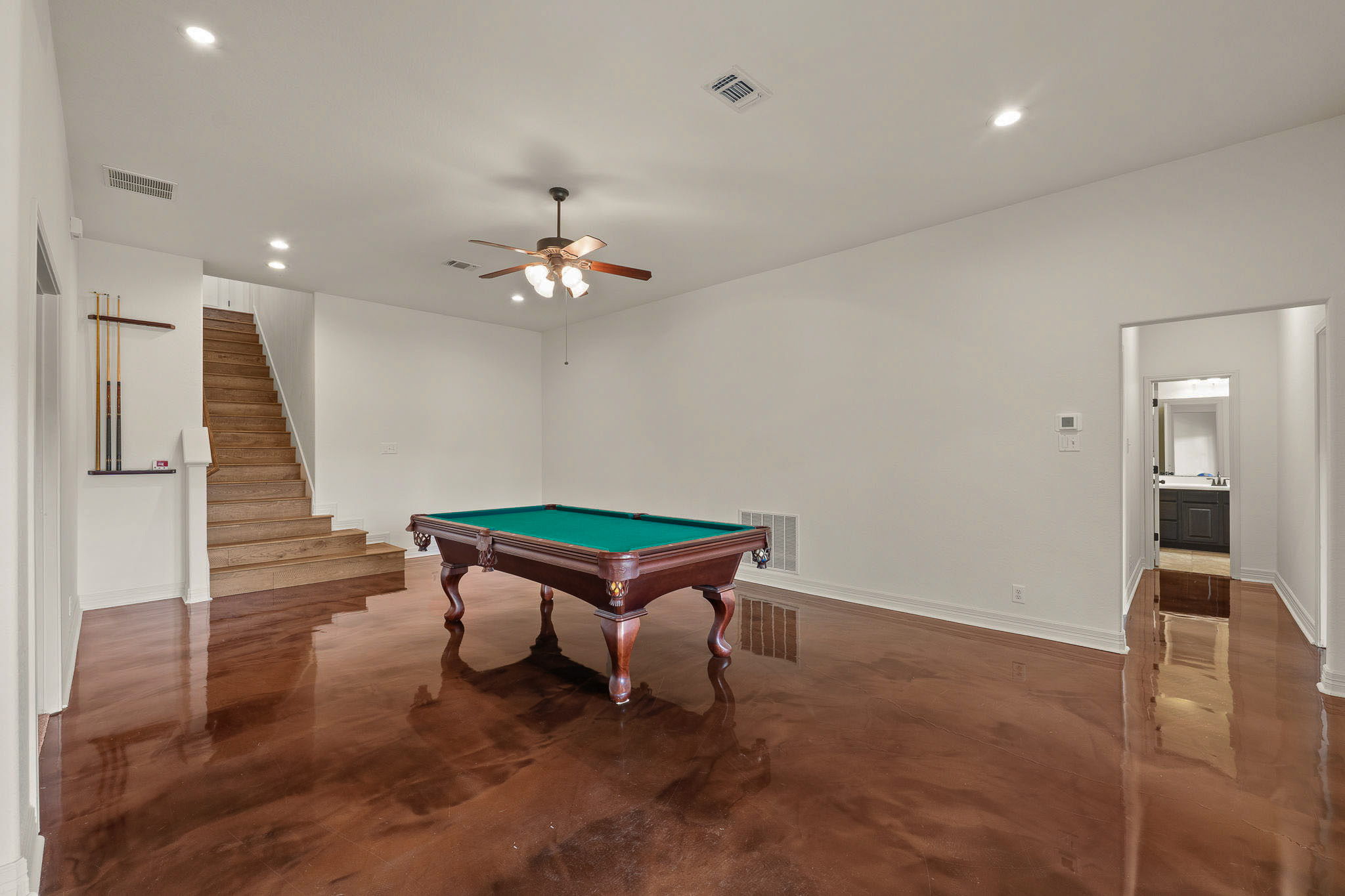  Photo 54