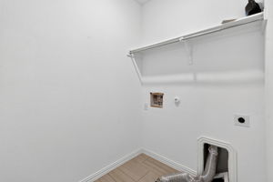  Photo 37