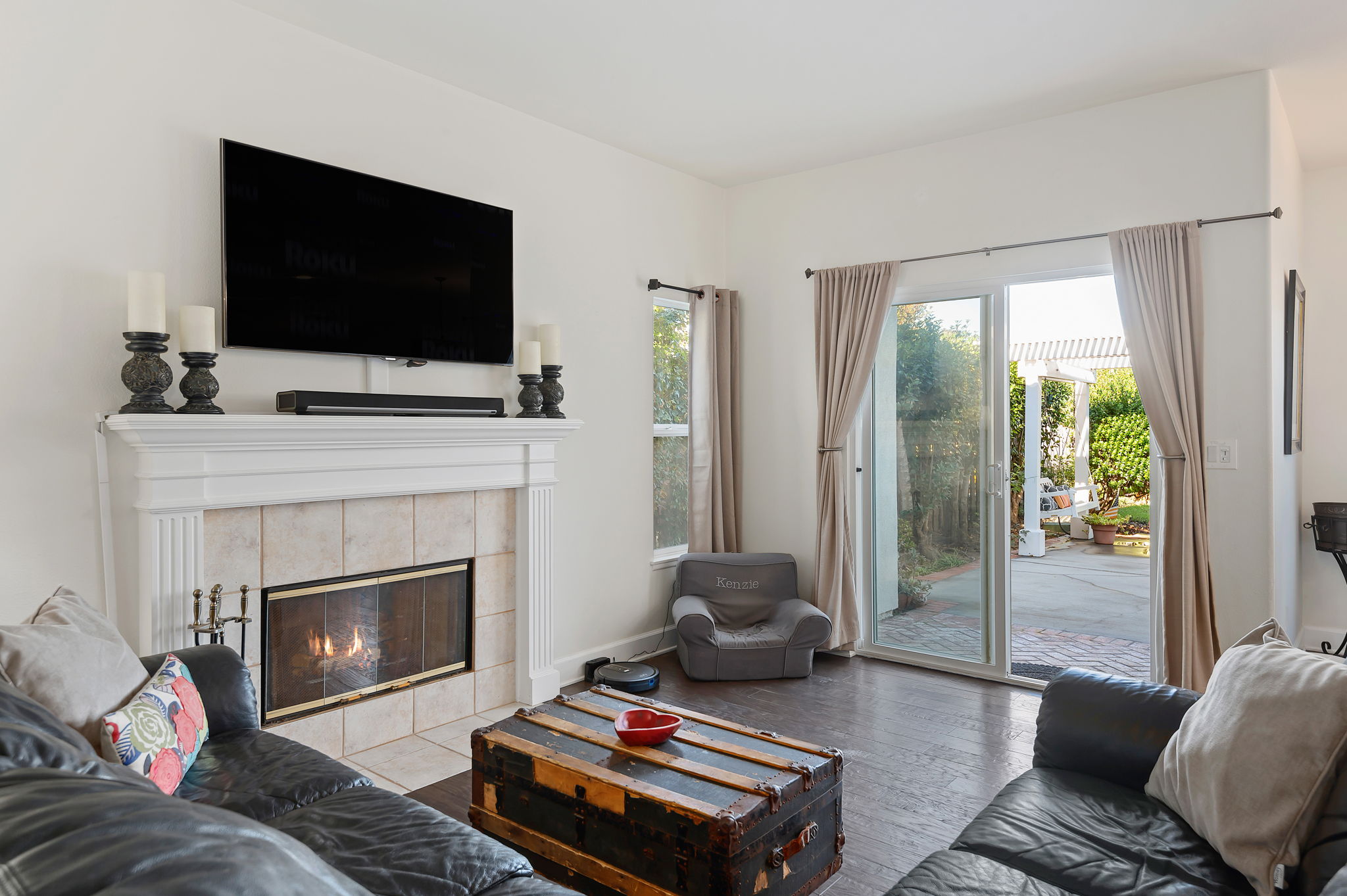 11 - Family Room