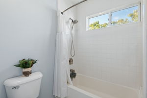 32 - Bathroom 2