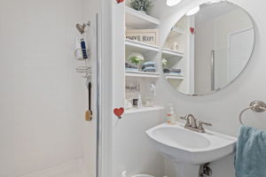 34 - Bathroom 3