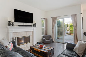 11 - Family Room