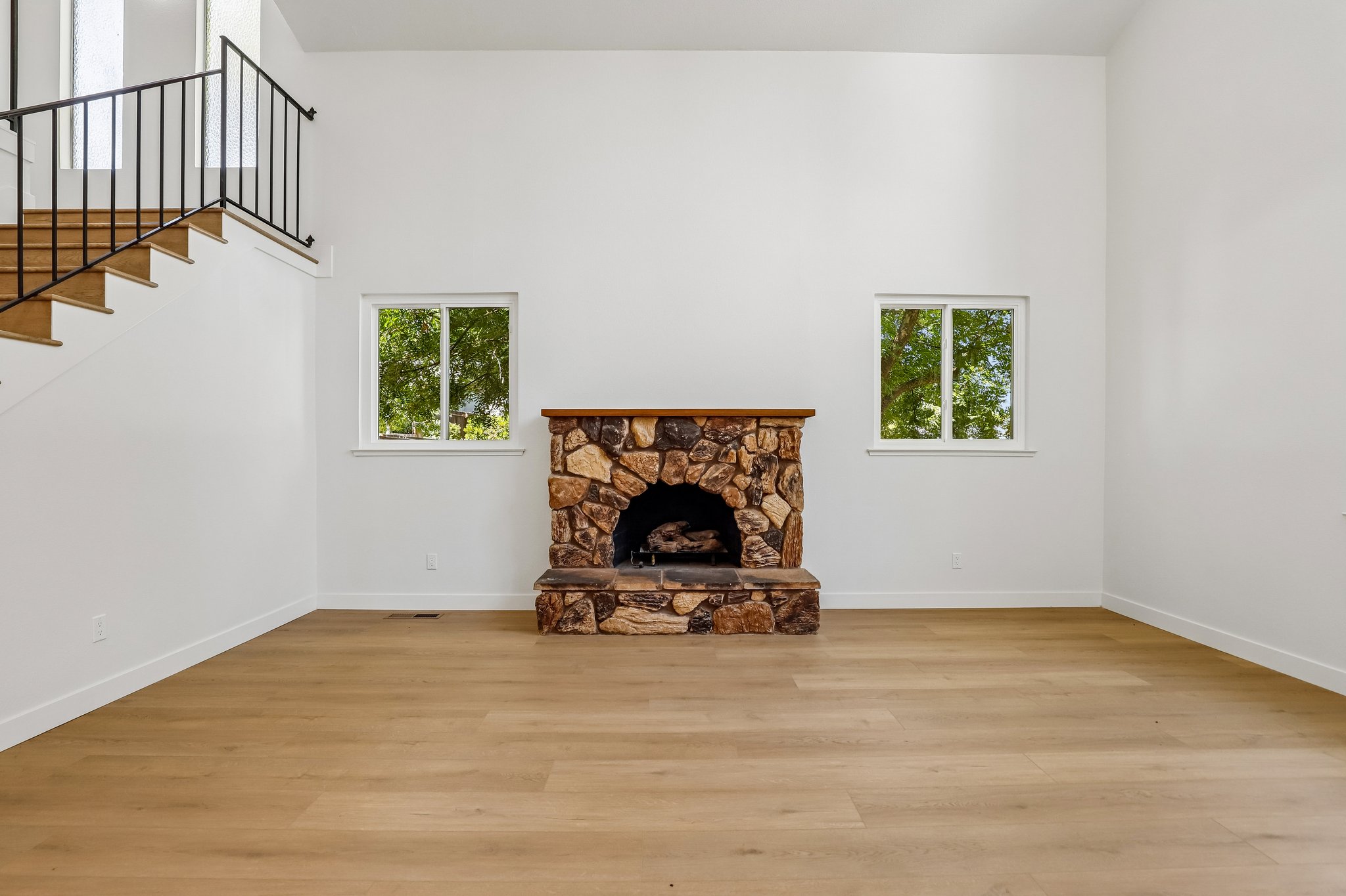 Tamara Dr-S1807-005.jpg