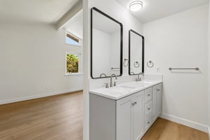 Tamara Dr-S1807-042.jpg
