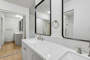 Tamara Dr-S1807-045.jpg