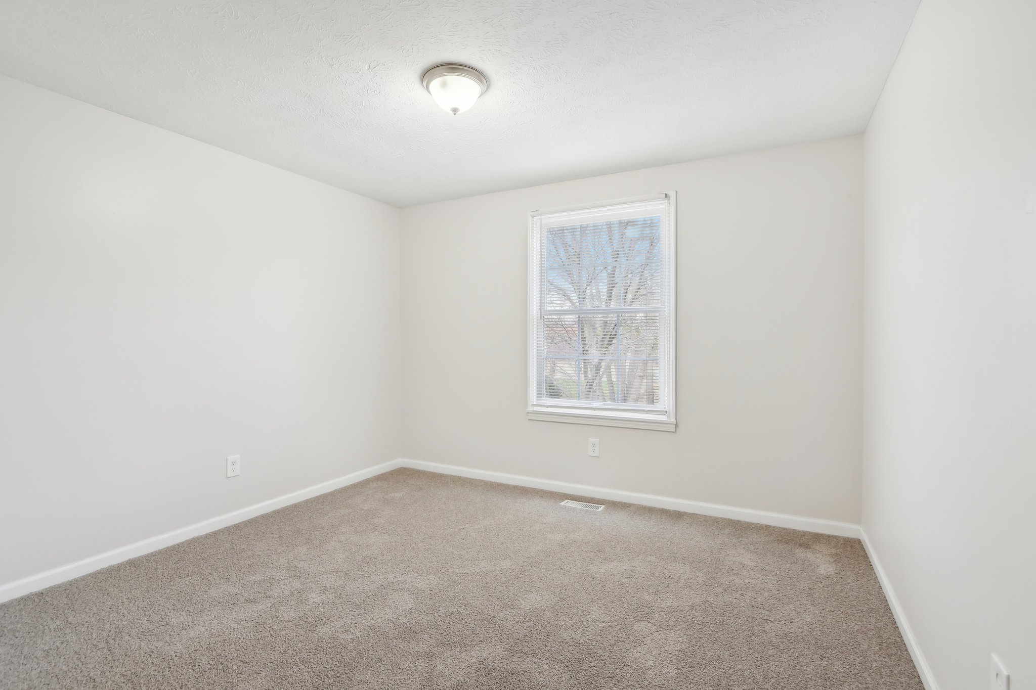 Bryden Dr-022.jpg