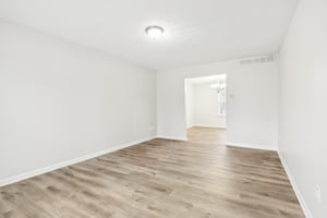 Bryden Dr-013.jpg