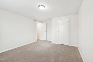 Bryden Dr-018.jpg