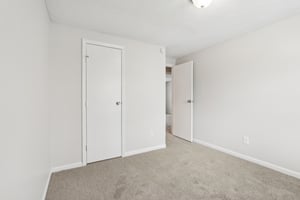 Bryden Dr-021.jpg