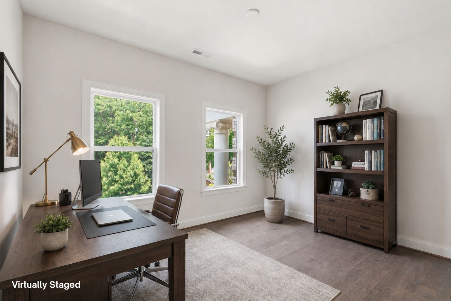 Bedroom 6/Office with Ensuite bathroom and Walk-in Closet