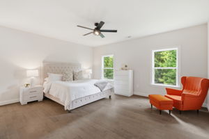 Bedroom 4 with Ensuite bathroom and Walk-in Closet