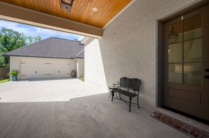  Photo 44