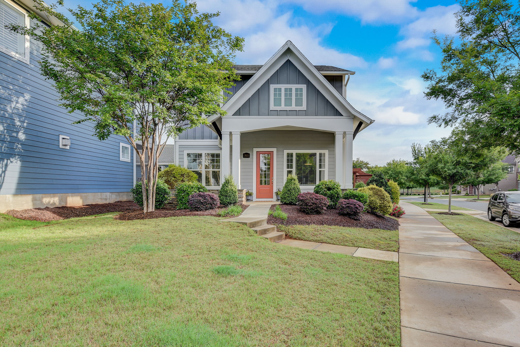 Waverly Walk Ave-002