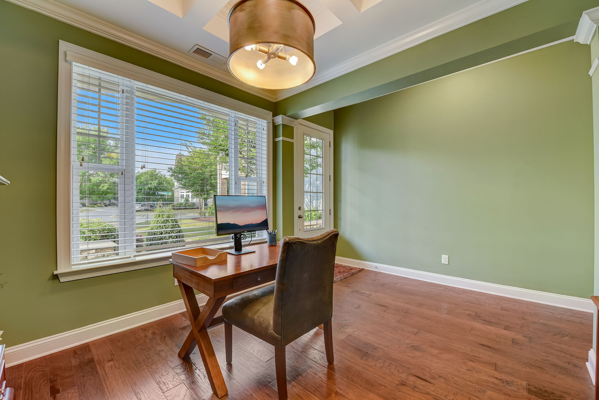 Waverly Walk Ave-006