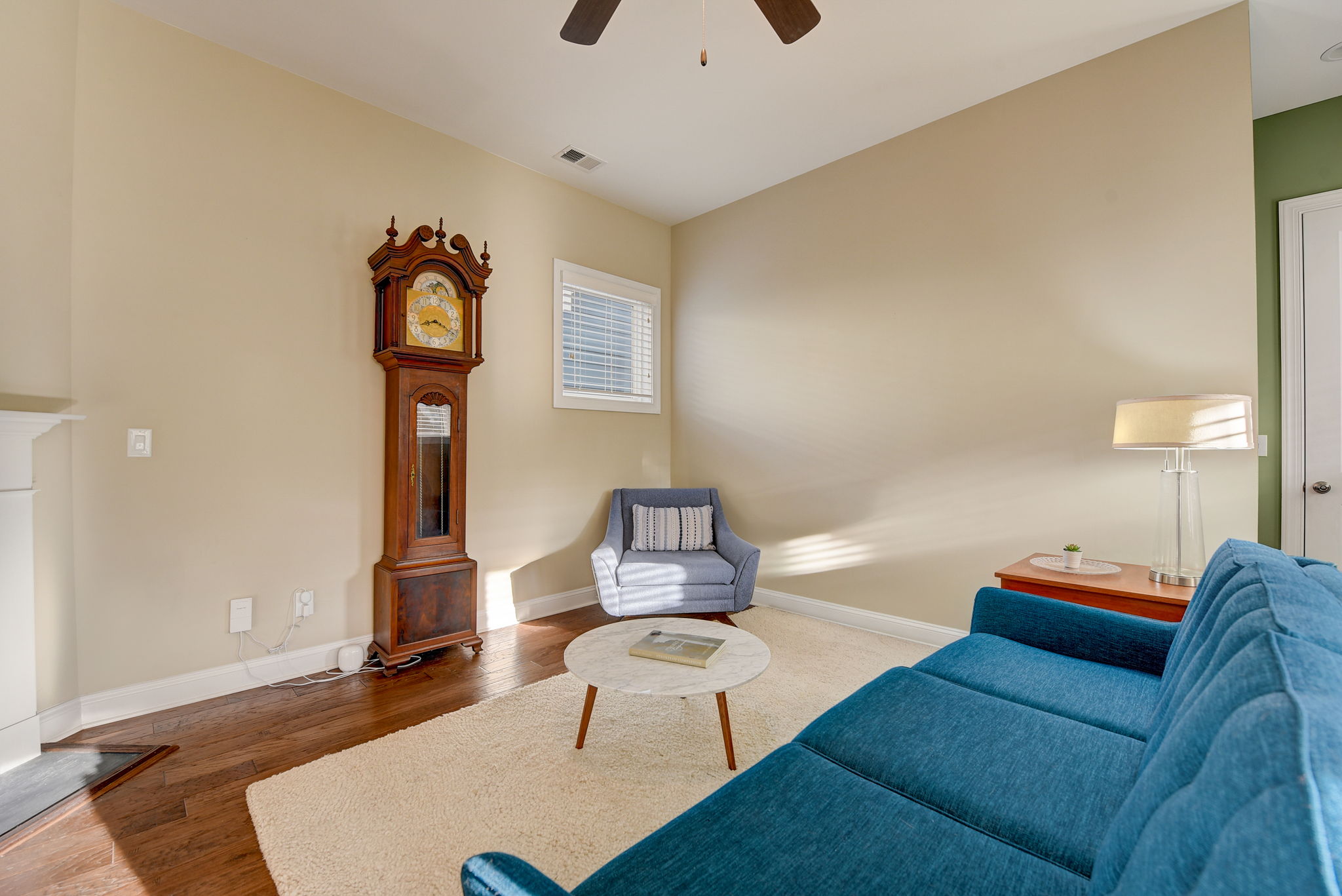 Waverly Walk Ave-007