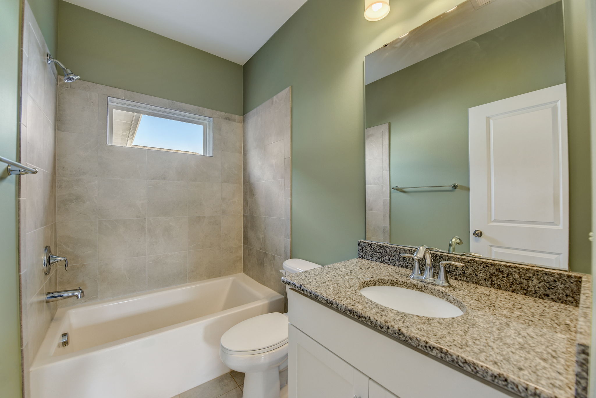 Waverly Walk Ave-019