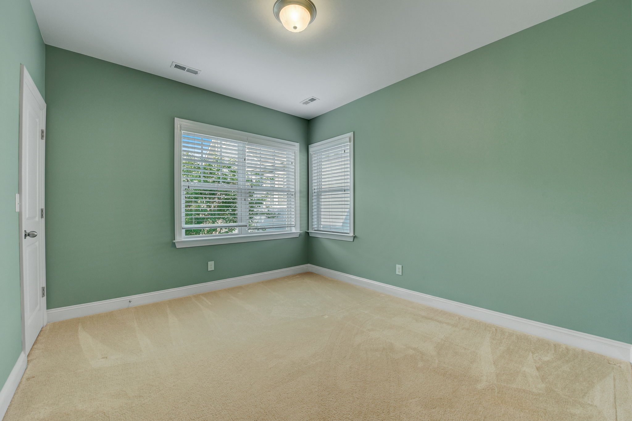 Waverly Walk Ave-020