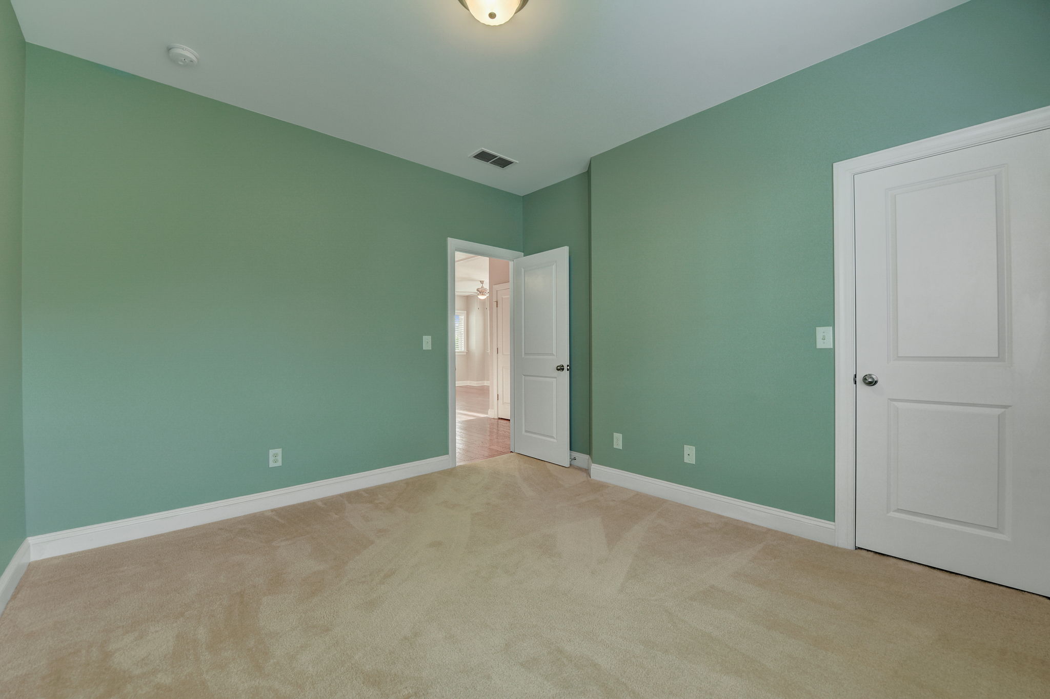 Waverly Walk Ave-021