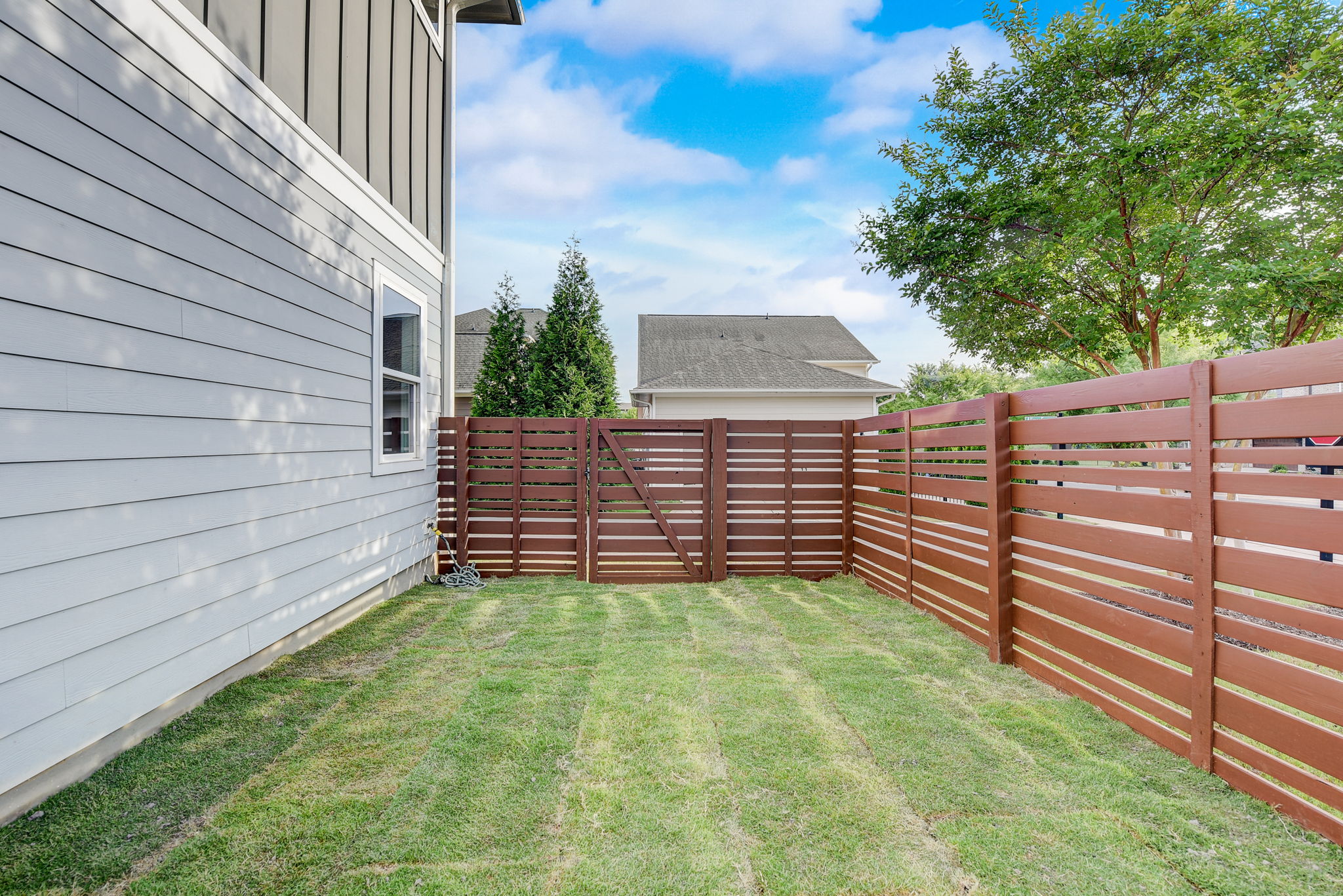 Waverly Walk Ave-039