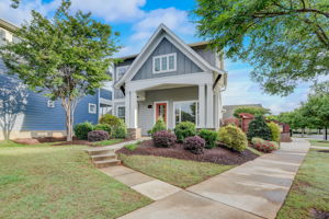 Waverly Walk Ave-001