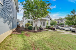 Waverly Walk Ave-003