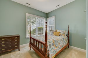 Waverly Walk Ave-017