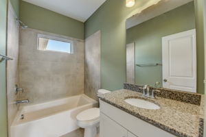 Waverly Walk Ave-019