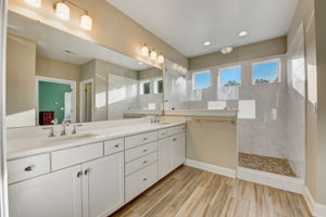 Waverly Walk Ave-033