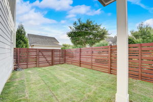 Waverly Walk Ave-040