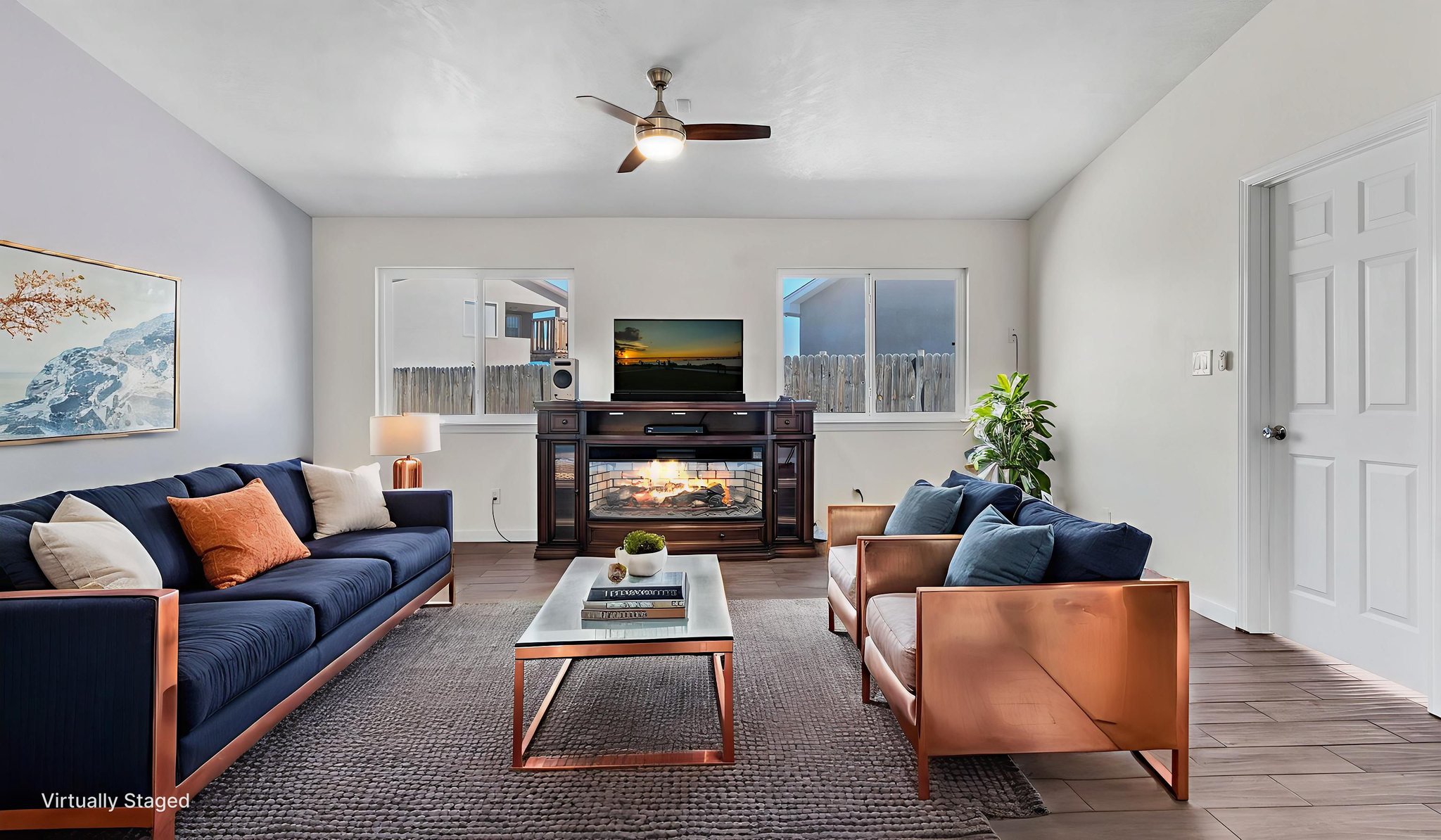 DSC07085 virtually staged.jpeg